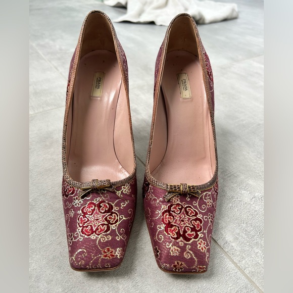 PRADA Purple Brocade Heels - Picture 2 of 8
